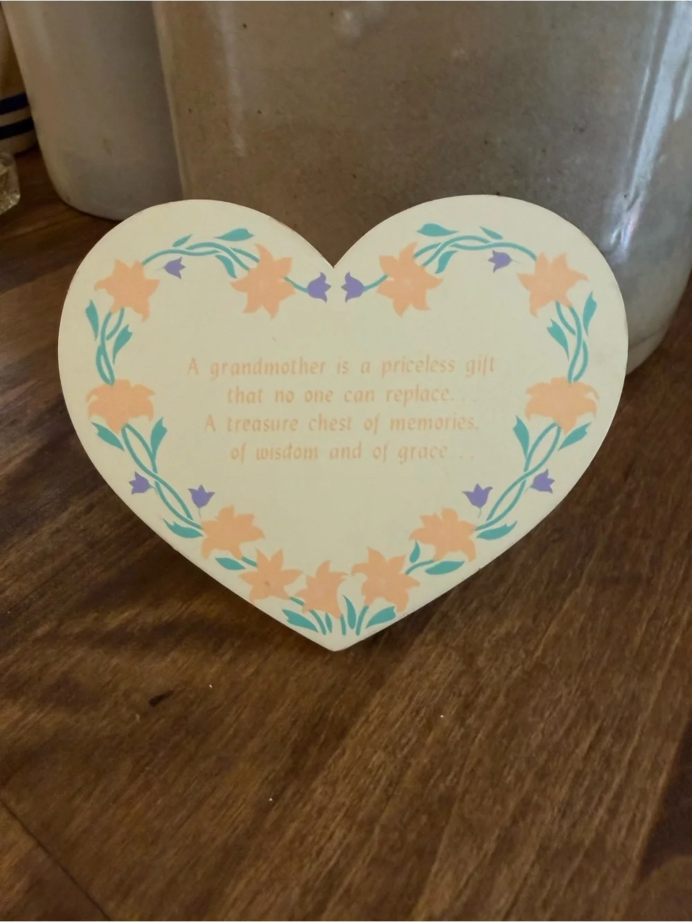Russ grandma heart shape wall hanging or spots on desk.